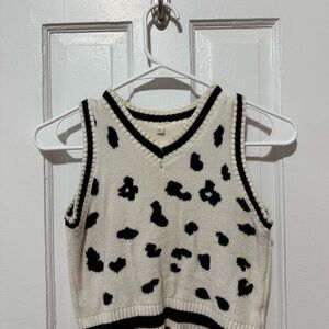 Black and White Sleeveless Knit Vest